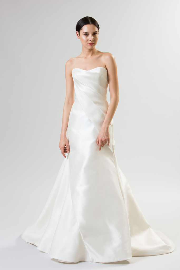 junko-yoshioka-summer-spring-2014-wedding-dress-eclair_1.large