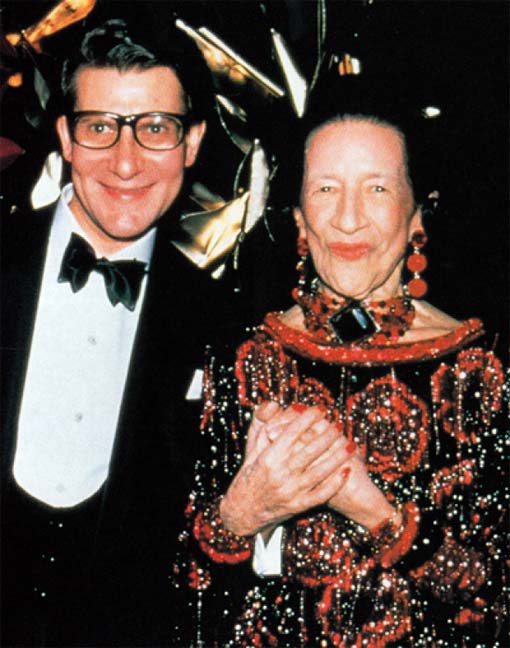 ©Yves Saint Laurent by Roxanne Lowit, to be published by Thames & Hudson in November 2014. Photo © 2014 Roxanne Lowit. All rights reserved.